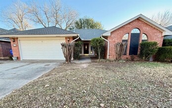 Building Photo - 405 Edwards Dr