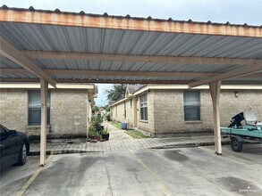 Building Photo - 3902 S Radisson Ave