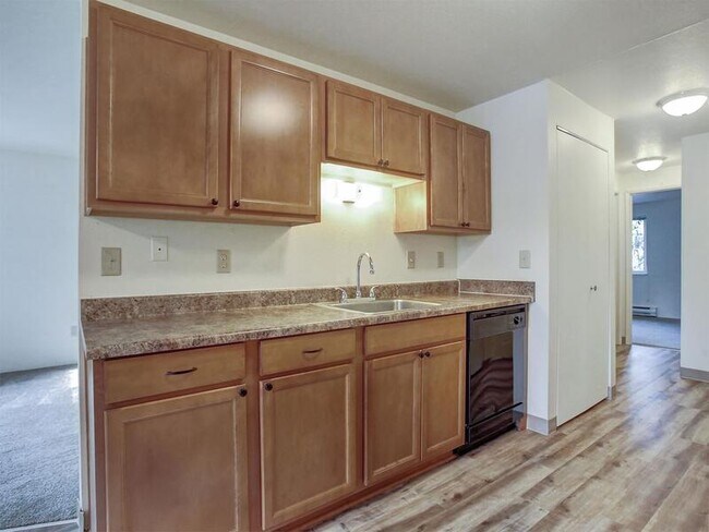 Foto del edificio - 14100 SW Allen Blvd
