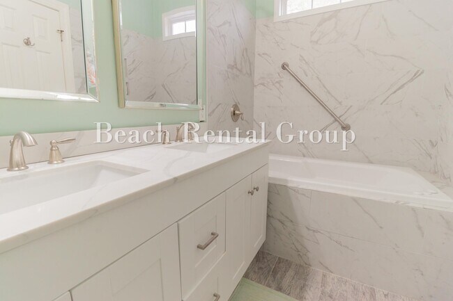 Foto del edificio - 4346 Windy Heights Dr
