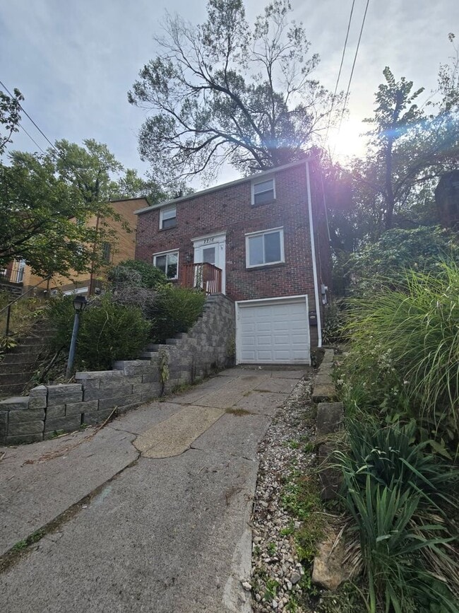 Building Photo - 2216 Chalfant St
