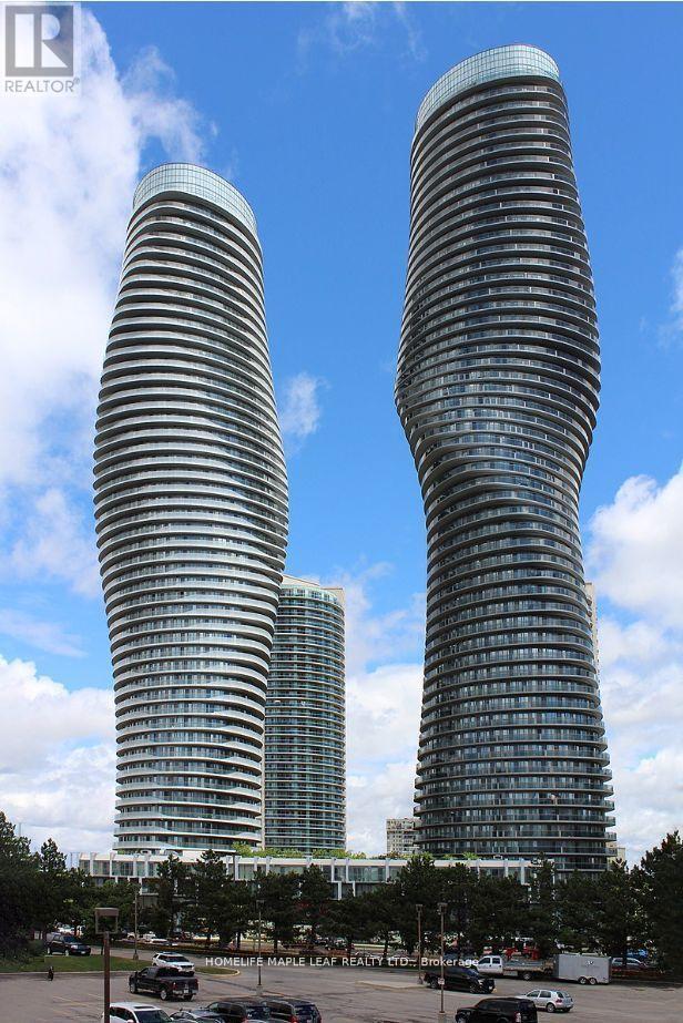 Building Photo - 60 Absolute Ave