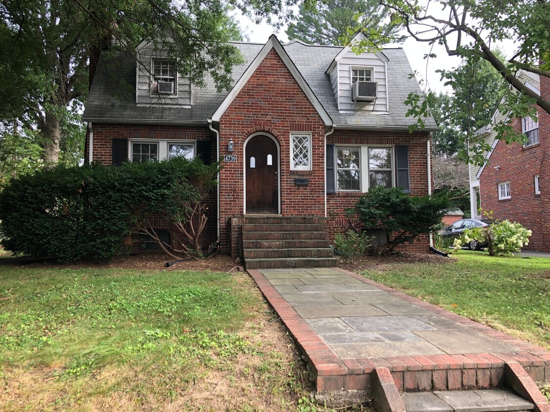 Photo - 4739 16th St N (Arlington, VA)