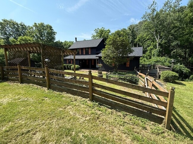 Building Photo - 3507 Stoney Hill Rd