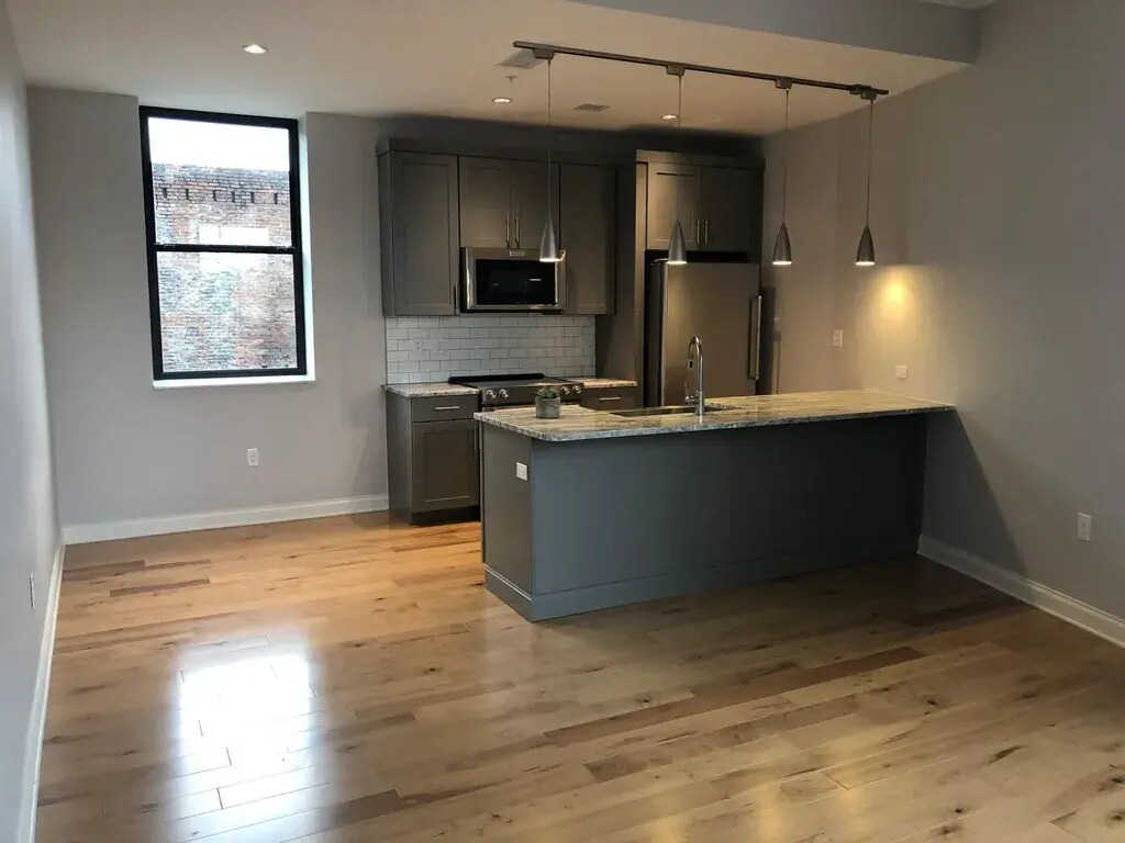 Foto del edificio - 115 Willow Ave