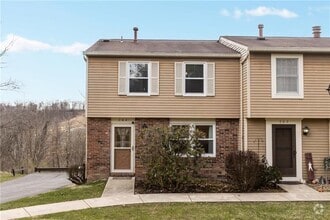 Building Photo - 264 Scott Ln
