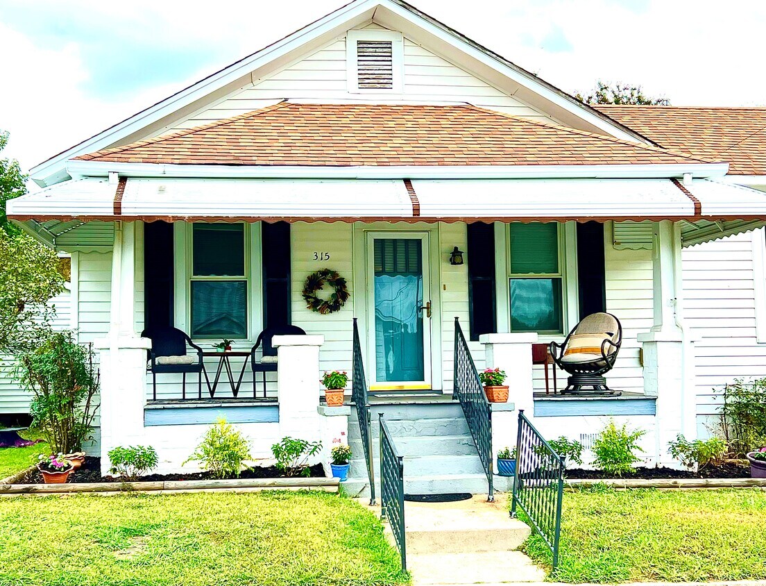 315 Warren St, South Hill, VA 23970 House Rental in South Hill, VA