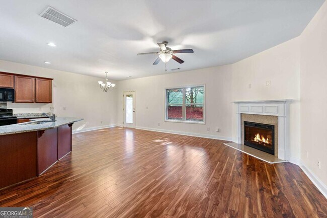 Building Photo - 204 Britt Dr