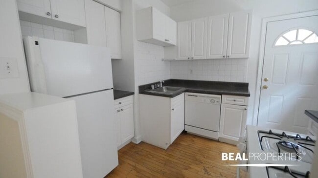 1 bedroom in CHICAGO IL 60657 - 1 bedroom in CHICAGO IL 60657 Apartment