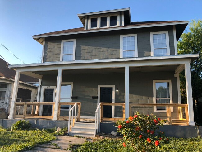 Sweet home - 217 Rigsby Ave