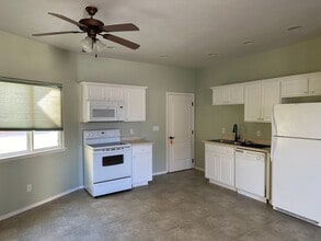 Building Photo - 1187-1191 Main St