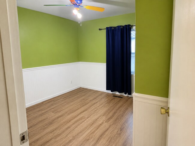 Building Photo - 447 N 600 E