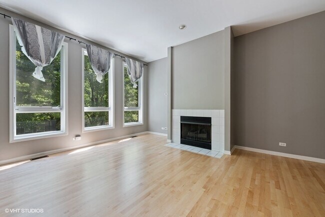 Foto del edificio - 1222 N Orleans Ct