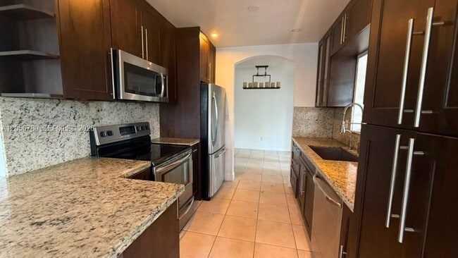 Foto del edificio - 3300 SW 126th Ave