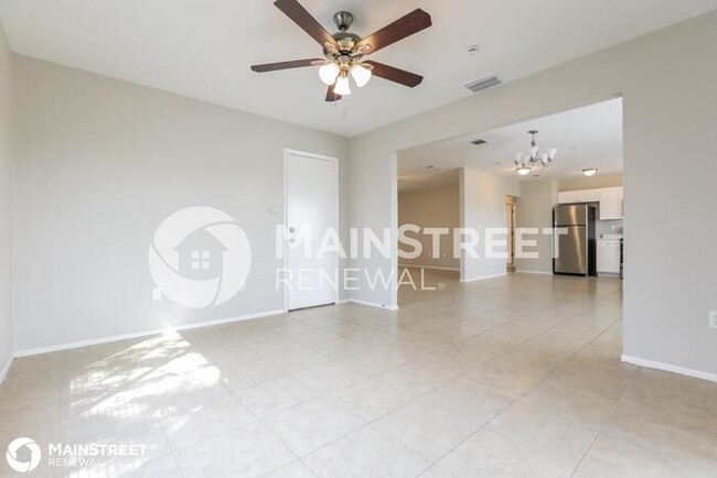Building Photo - 3850 Pan American Blvd, North Port, FL 34287