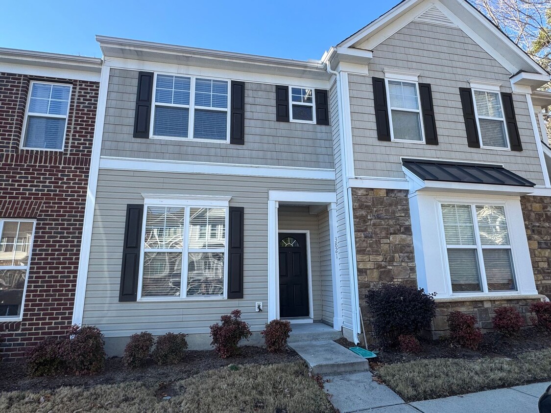 Primary Photo - Updated 2 Bedroom | 2.5 Bath Raleigh Townh...