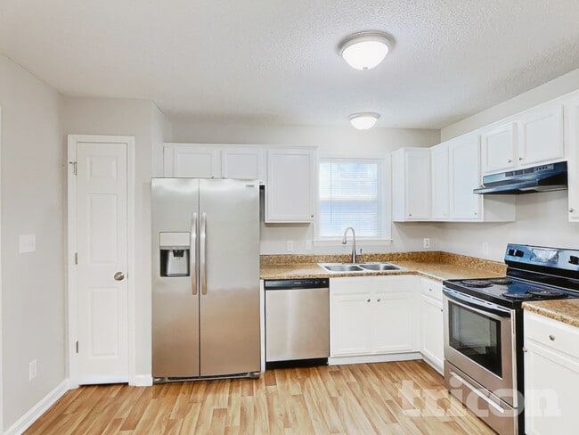 Foto del edificio - 149 Cambridge Elm Dr