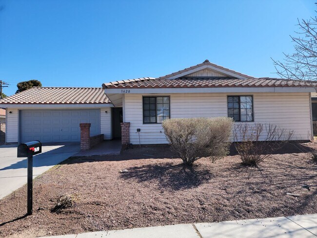 Foto del edificio - Fantastic Single Story 3 Bedroom Home - Ad...
