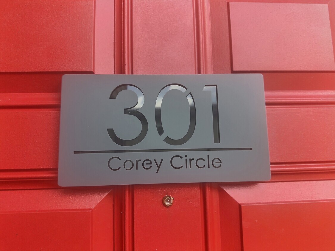 Foto principal - 301 Corey Cir