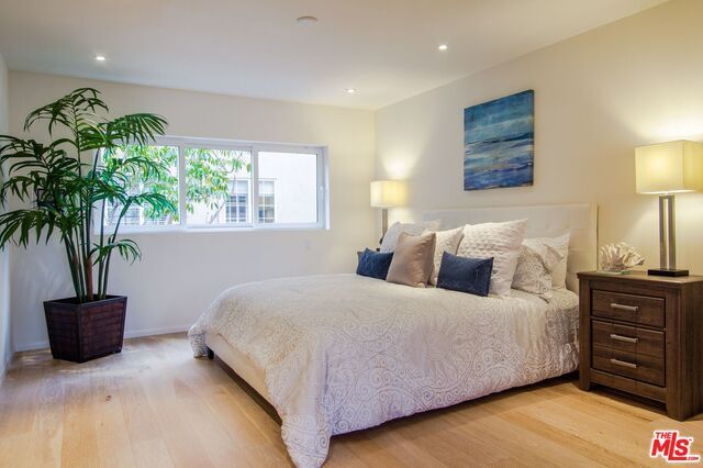 Foto del edificio - 2442 S Coast Hwy