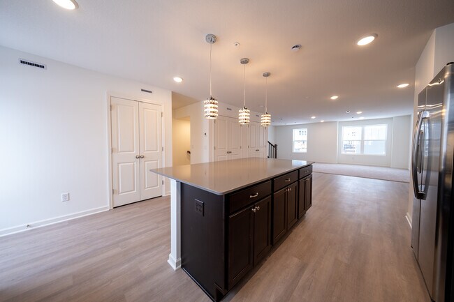 Foto del edificio - 5885 156th St W