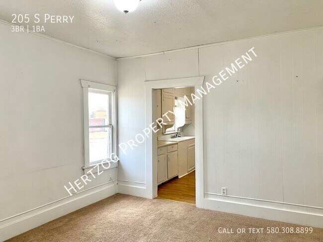 Building Photo - 3 Bedroom 1 Bathroom home at an affordable...