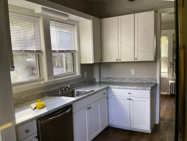 Building Photo - 235 South St