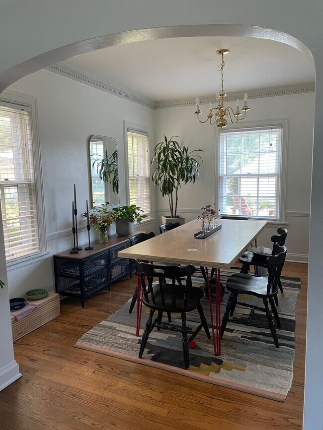 Foto del edificio - 6004 W Wells St