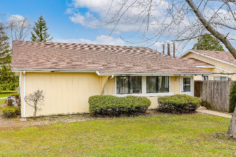 Foto principal - 144 Briarwood Ct
