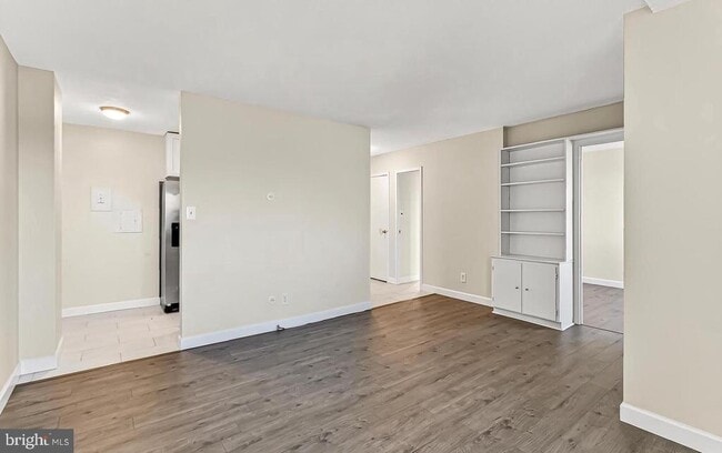 Building Photo - 501 Slaters Ln