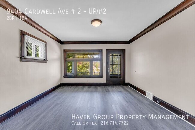 Foto del edificio - 9404 Cardwell Ave