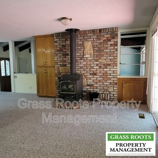 Building Photo - 20 Turpentine Dr