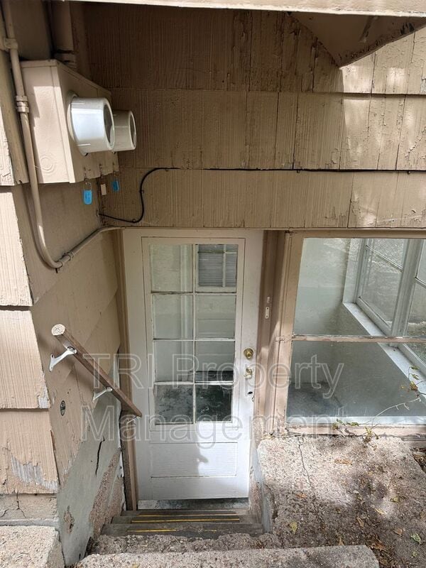 Building Photo - 1532 14th Ave