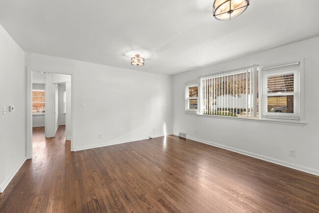 Foto del edificio - New Renovated Two Bed One Bath Home!!!