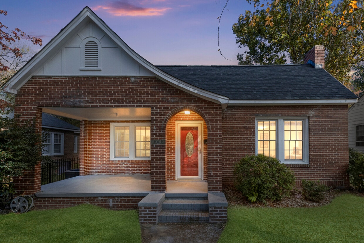 Front entrance - 321 State St