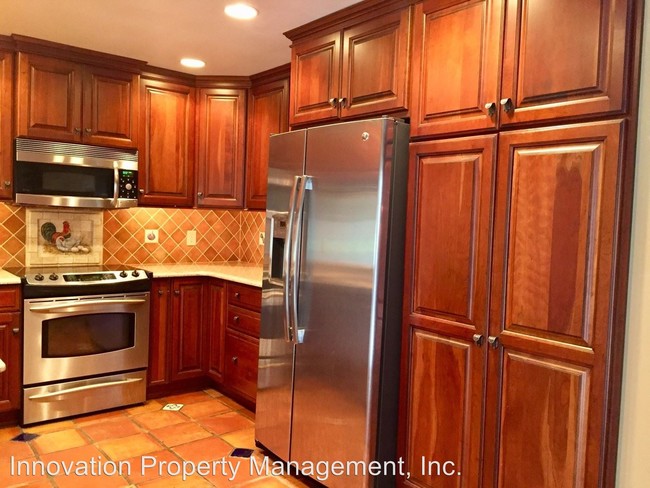 Building Photo - 3 br, 2 bath House - 723 Adidas Rd
