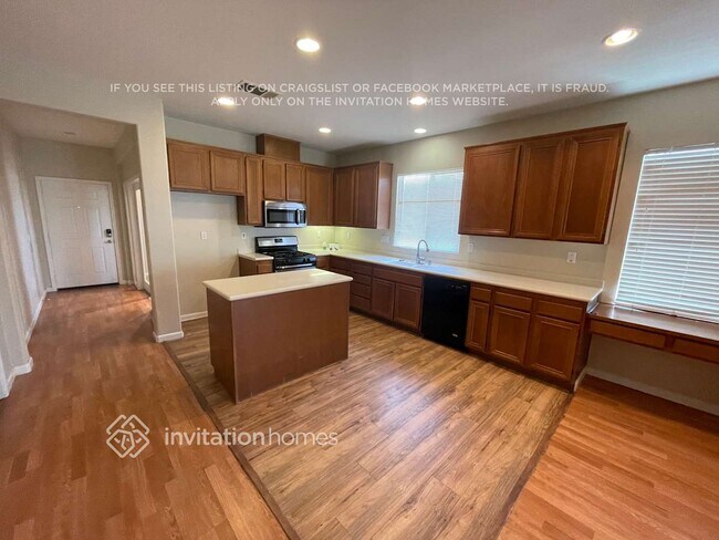 Foto del edificio - 34693 Yarrow Ct
