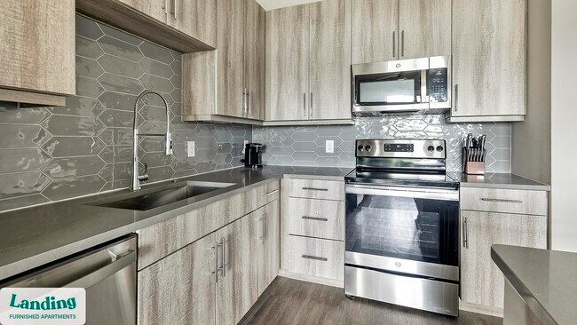 Foto del edificio - 1900 Airport Commerce Dr