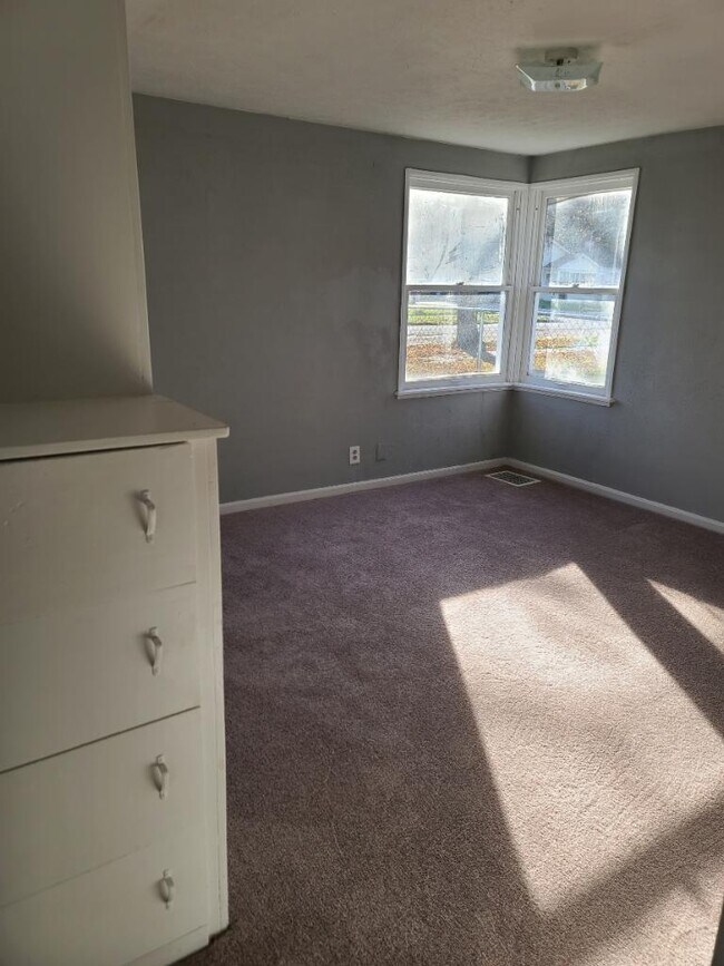 Foto del edificio - 813 Roosevelt St