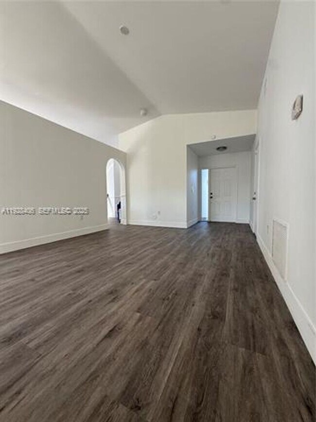 Foto del edificio - 12268 SW 145th St