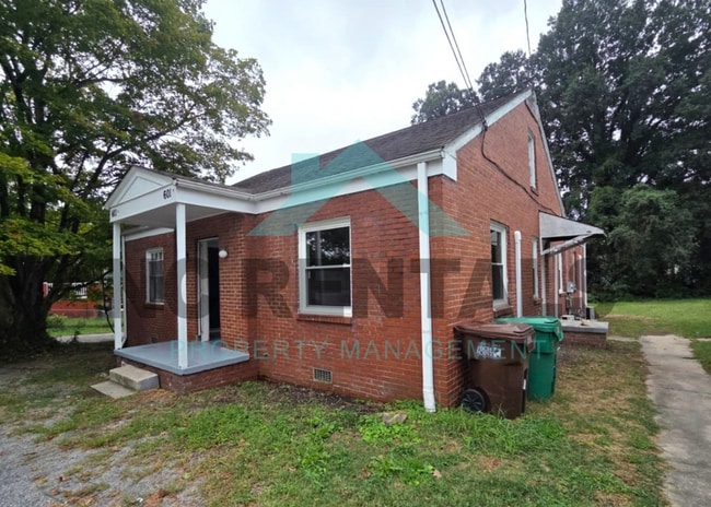 Building Photo - 601 Chestnut Dr