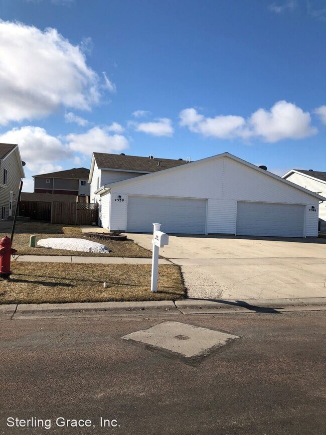 Building Photo - 3 br, 2 bath House - 2538 Amber Valley Court