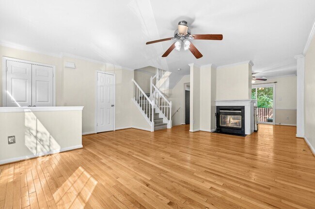 Foto del edificio - 6016 Rockton Ct