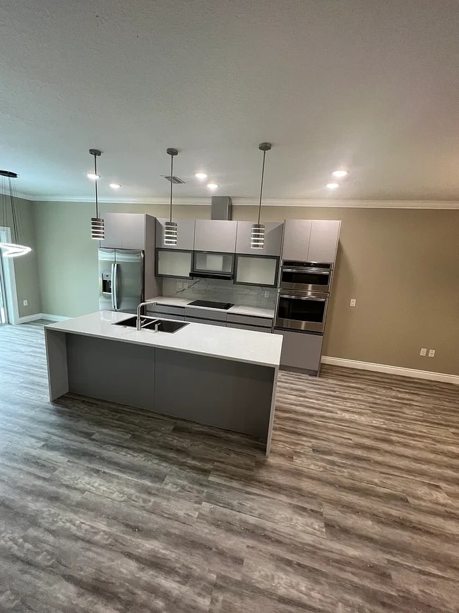 Building Photo - 1830 Brentwood Ct