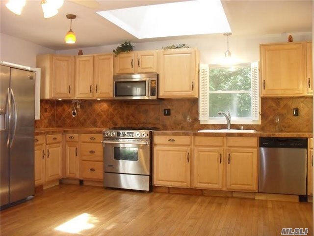 Building Photo - 141 Belleview Ave