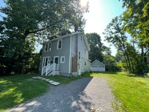 Building Photo - 2556 Van Vranken Ave.