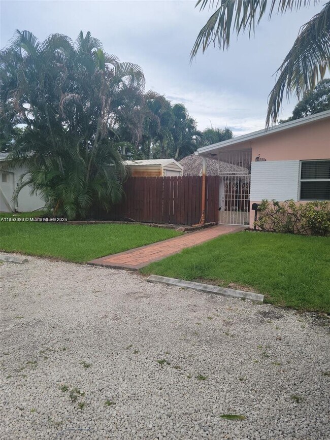 Foto del edificio - 920 SW 30th St