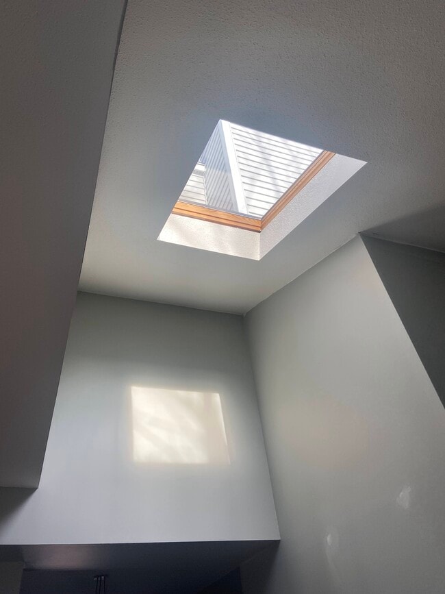 Building Photo - 422 Cypress Rd