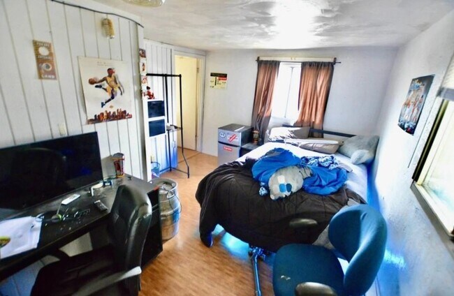 Habitación 1 - 160 6th St