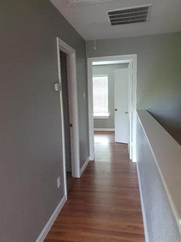 Building Photo - 9821-9823 Sycamore Dr